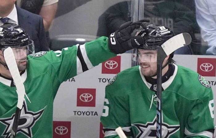 Bichsel marque à ses débuts dans la LNH pour Dallas, mais perd contre Nashville