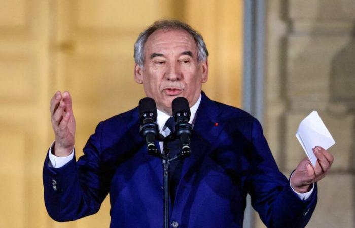 François Bayrou calls for unity