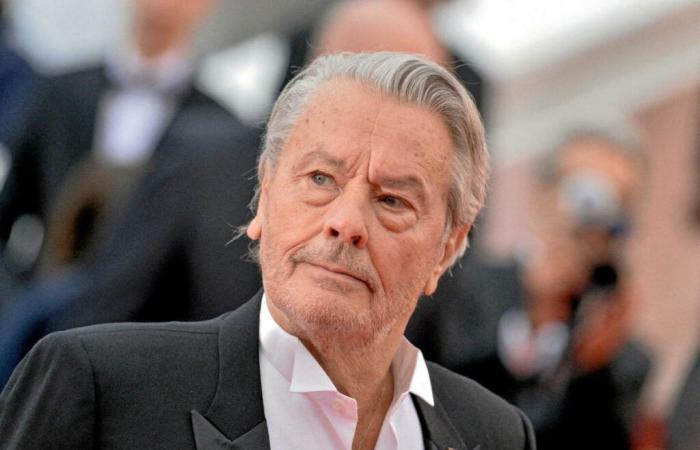 révélations sur le passé militaire d’Alain Delon