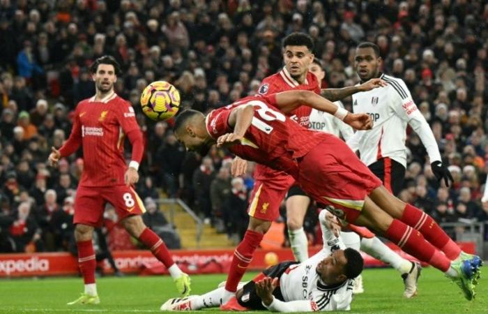 Liverpool résiste à dix hommes, Arsenal cale contre Everton