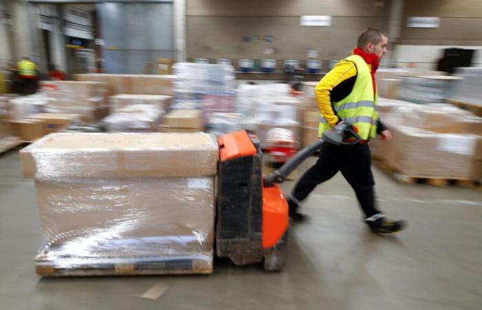 Des milliers de colis de Noël bloqués par une grève des employés du transporteur DHL