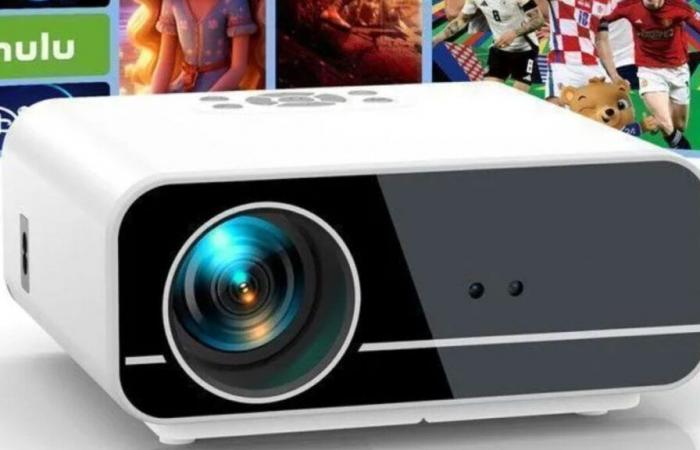 Plus besoin de télé avec ce vidéoprojecteur noté 5 sur 5 à moins de 132 euros