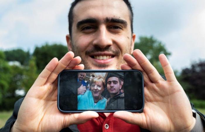 Qu’est-il arrivé à Anas Modamani, le Syrien dans le selfie avec Merkel ?