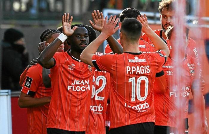 Le FC Lorient enfin leader de Ligue 2 après sa victoire face au Paris FC