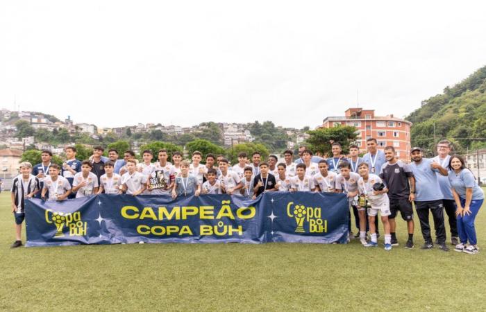 Santos FC est champion de la Buh Cup dans les catégories U-14 et U-16