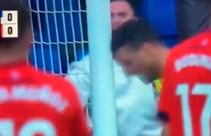 La célébration surréaliste de Sergio Herrera après avoir réalisé un arrêt contre un joueur de l’Espanyol