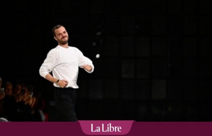 Qui est Matthieu Blazy, le futur directeur artistique des activités mode chez Chanel ?