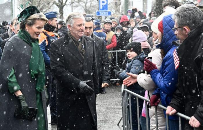 80 ans plus tard, le roi et la reine se sont retrouvés aux côtés des vétérans