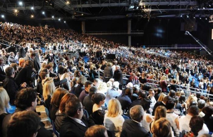 en décembre 2014, les élections Miss France ont eu lieu à Orléans