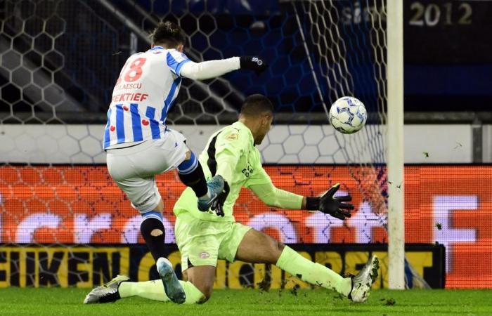 Le leader du PSV fait face à une deuxième défaite en championnat à Heerenveen