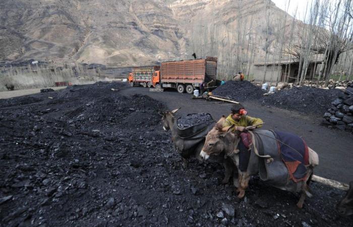 Une mine de charbon s’effondre, 32 hommes coincés