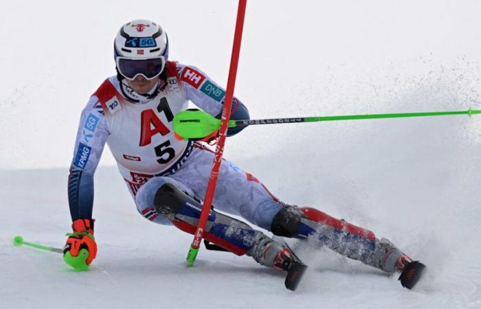 Henrik Kristoffersen remporte le slalom de Val d’Isère et conforte son avance au classement général de la Coupe du monde