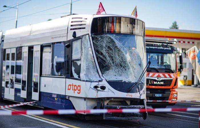 collision entre un tramway et un camion de pompiers à Onex