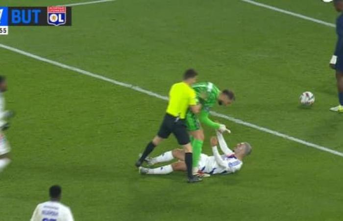 gros désaccord entre Donnarumma et Mikautadze après le but lyonnais