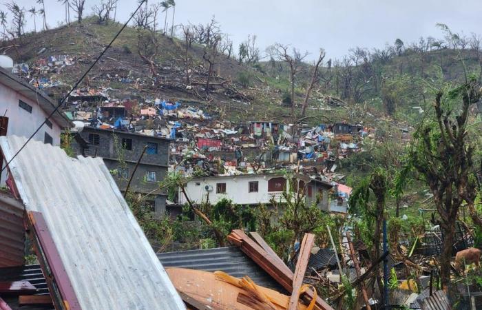 11 décès selon un premier bilan du centre hospitalier de Mayotte et d’innombrables dégâts