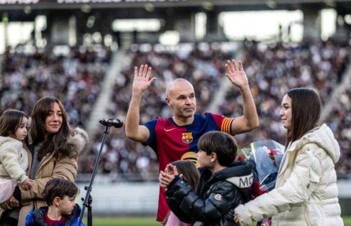 Andres Iniesta fait ses adieux lors du match d’exhibition à Tokyo