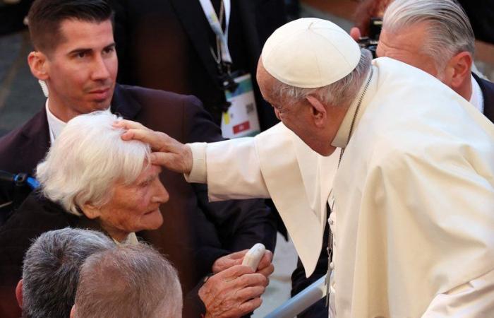 Qui est Jeanne Mari, la femme de 108 ans qu’il a bénie à Ajaccio ?