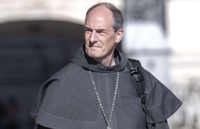 Qui est le Cardinal Bustillo, à l’origine de la venue du Saint-Père en Corse ?