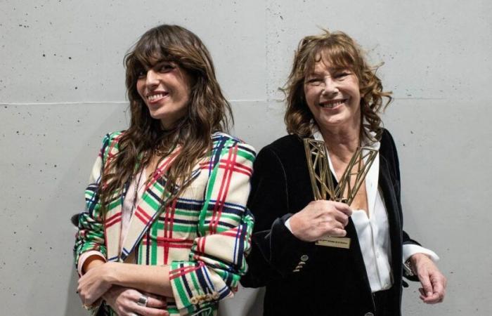 moment suspendu au cimetière du Montparnasse avec Jane Birkin