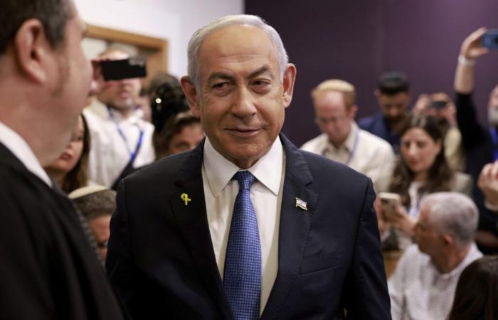 Les « dossiers Bibi » montrent que Netanyahu fait l’objet d’une enquête et suscitent un débat en Israël