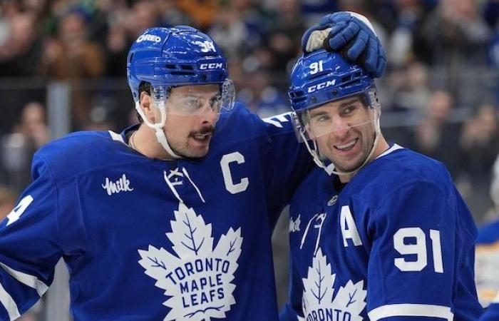 Le triplé de John Tavares propulse les Maple Leafs vers la victoire