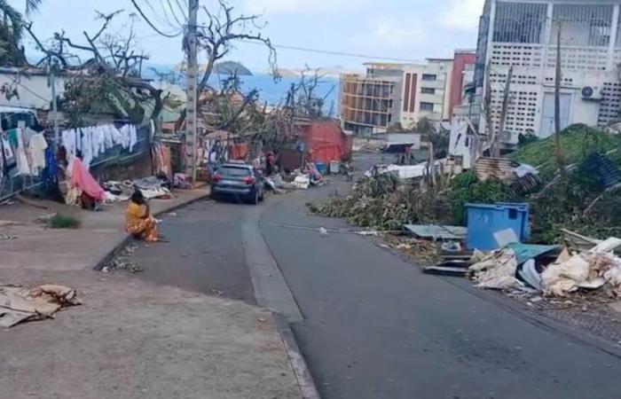 scènes de désolation à Mayotte après le passage du cyclone Chido