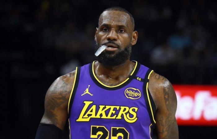 Les fans de la NBA réagissent à la performance de LeBron James lors du match Grizzlies-Lakers