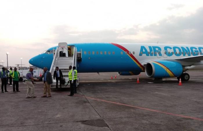 Air Congo reçoit son deuxième avion à Kinshasa