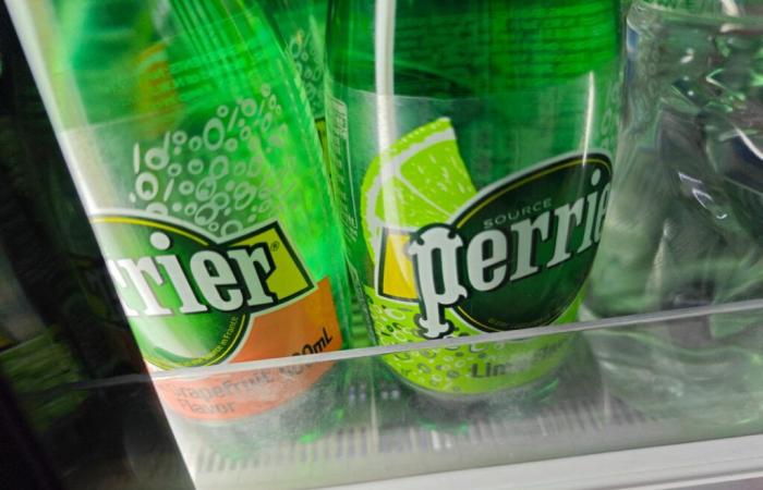 Contamination bactérienne inacceptable, risque virologique… Un arrêt de la production d’eau Perrier est prévu