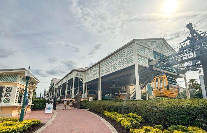 Ma voiture Skyliner n’a jamais fait CELA à Disney World auparavant