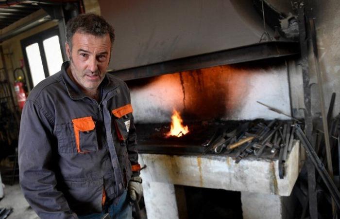 Christophe Chalençon, ancienne figure emblématique et controversée des Gilets jaunes, est décédé à l’âge de 58 ans