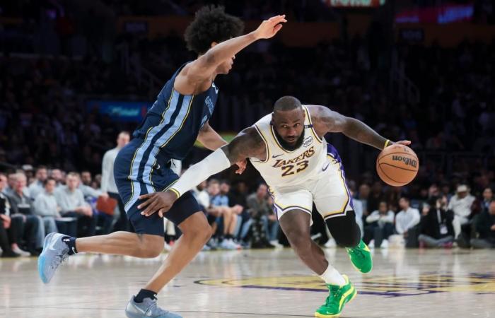 LeBron James fait revenir ses Lakers après une absence pour raisons personnelles