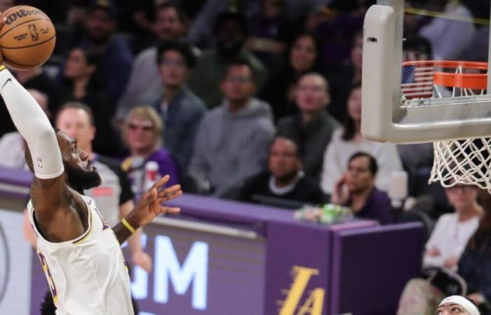 LeBron James revient et les Lakers tiennent bon pour battre les Memphis Grizzlies