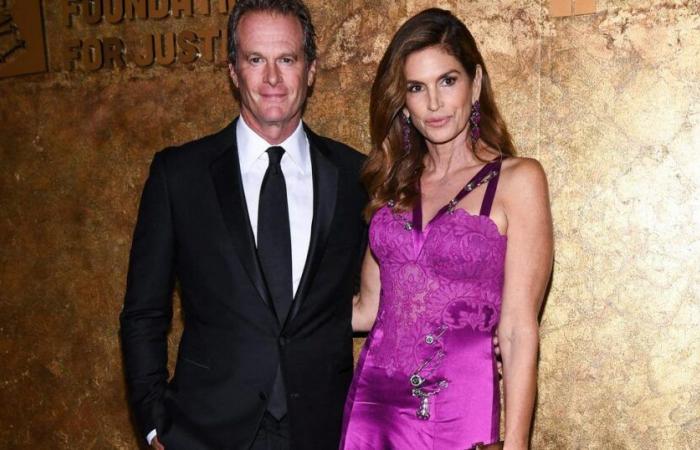 En vidéo, la danse de Noël 360° de Cindy Crawford et son mari Rande Gerber