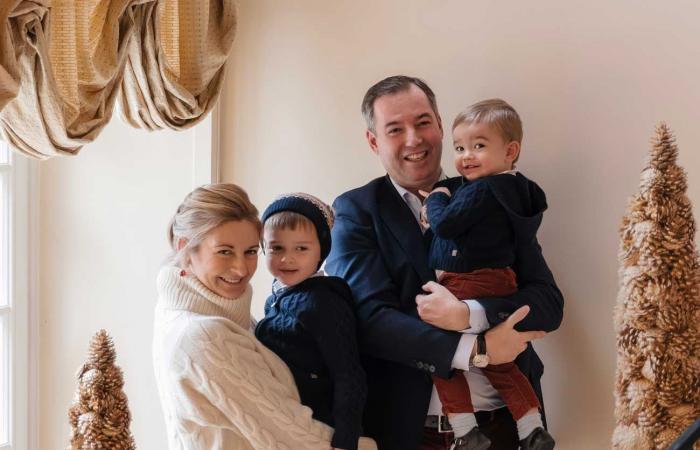 Le couple héritier grand-ducal partage de nouvelles photos de famille à l’approche des fêtes