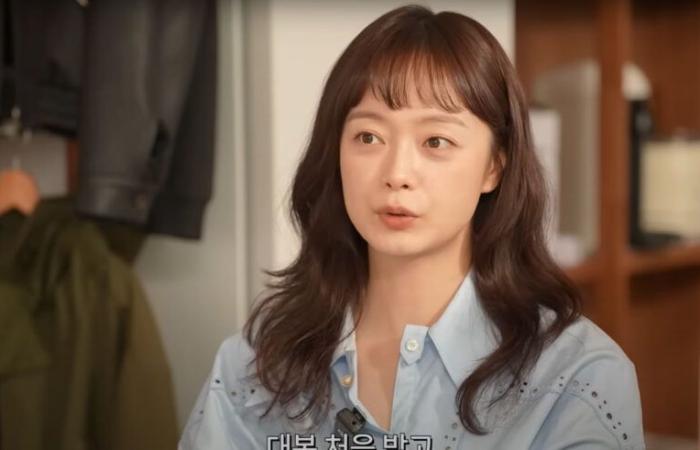 Jeon So Min révèle qu’il travaille à - partiel dans un café après avoir quitté “Running Man”