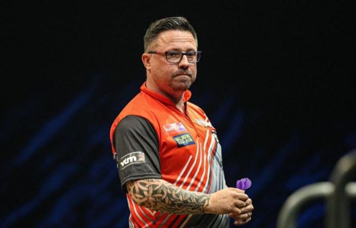 Robert Owen scelle son retour avec style contre Niels Zonneveld et maintient les espoirs de Tour Card au PDC World Darts Championship