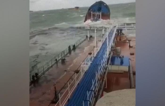 un mort et des tonnes de fioul déversées dans la mer Noire