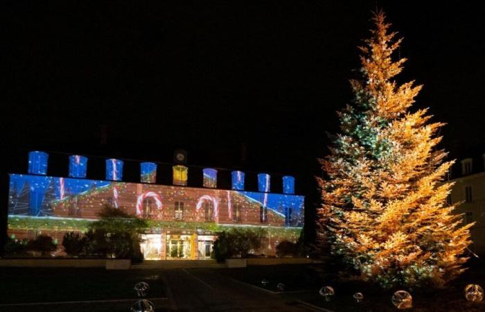 L’Hôtel du Département de l’Orne, à Alençon, s’illumine à Noël avec une cartographie “plus étendue”