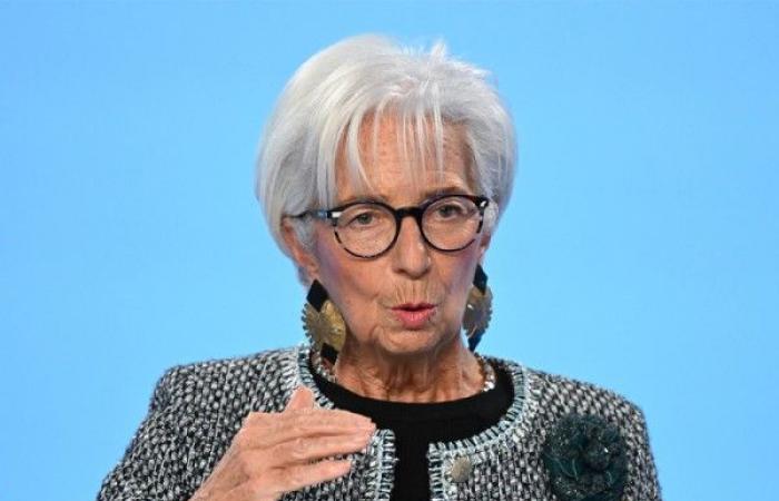 les taux vont continuer de baisser, prédit Lagarde