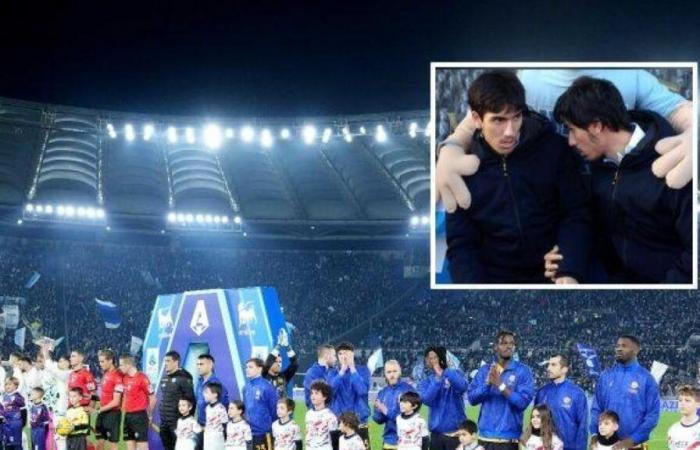 Lazio-Inter, les parents de Flavio et Francesco, jumeaux décédés à un mois d’intervalle, sur le terrain de l’Olimpico