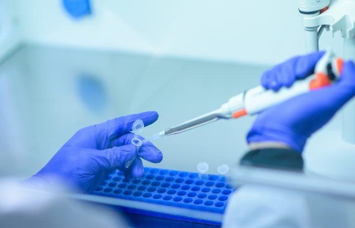 Les laboratoires pharmaceutiques se réunissent à Paris pour dévoiler leur stratégie vaccinale – Euractiv FR