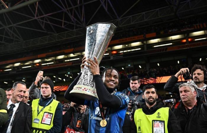 Ademola Lookman élue Footballeuse africaine de l’année par la CAF