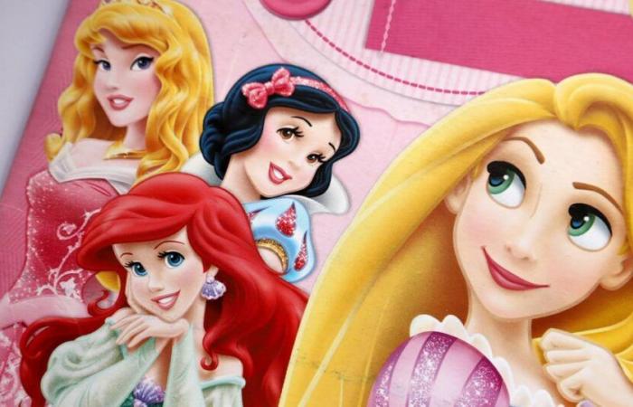 Blanche-Neige déprimée, Cendrillon asthmatique, Raiponce chauve… À quoi ressemblerait la vraie vie des princesses Disney