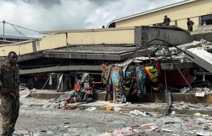 Puissant tremblement de terre au large du Vanuatu, un témoin fait état de victimes