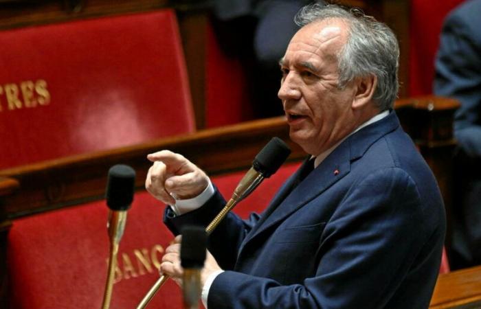 François Bayrou défend son choix d’aller à Pau