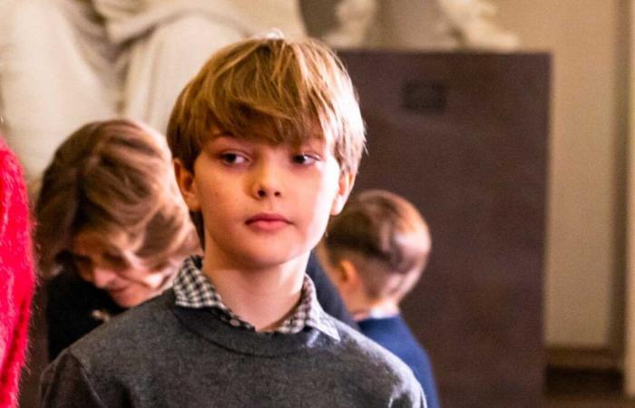 Les 8 petits-enfants de la reine Silvia se sont réunis pour décorer les sapins de Noël avec leur grand-mère