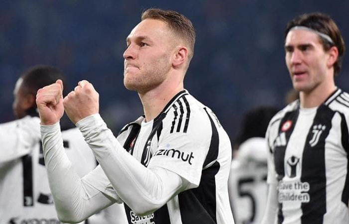 Juventus-Cagliari 4-0, les Bianconeri en quarts de finale de la Coupe d’Italie. Vlahovic fait la paix avec les supporters et marque