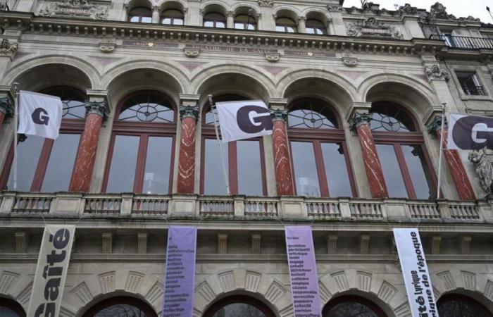 Squatted by 200 migrants, La Gaîté Lyrique closes its doors