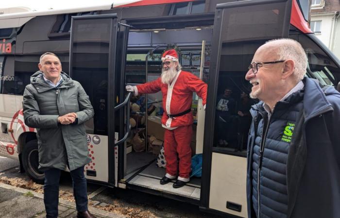 L’hôpital de jour pour enfants de Saint-Dié-des-Vosges a reçu la visite du Père Noël